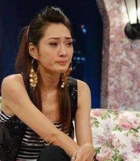 7777色鬼XXX欧洲色妇：某知名明星与神秘富豪传绯闻，内幕曝光！
