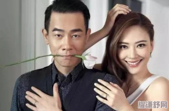 张柏芝跪下吃J8图片背后的故事：明星生活的另一面与网友热议的引发关注